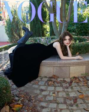 【フォト】ハン・ソヒ、バラの花より美しく魅惑的でセクシー