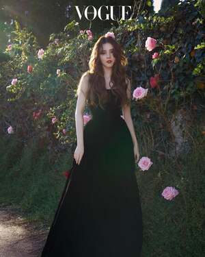 【フォト】ハン・ソヒ、バラの花より美しく魅惑的でセクシー