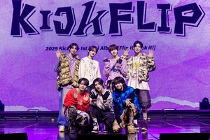 【フォト】JYPの新人ボーイズグループKickFlipのデビュー先行公演