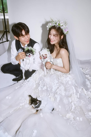 【フォト】Ailee、3匹の愛犬とウエディング写真撮影　「愛情いっぱい」