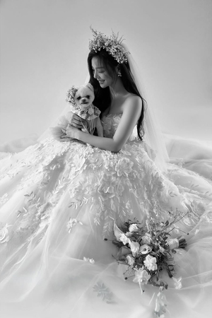 【フォト】Ailee、3匹の愛犬とウエディング写真撮影　「愛情いっぱい」