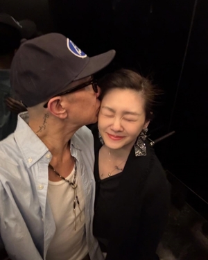 ク・ジュンヨプ、妻バービィー・スーさんの最期看取る「キスで永遠の別れ告げた」