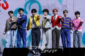 【フォト】EVNNE、4枚目のミニアルバムをリリース