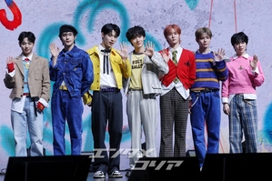 【フォト】EVNNE、4枚目のミニアルバムをリリース