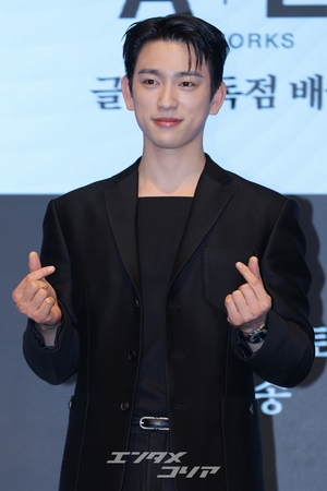 【フォト】除隊後『魔女』でお茶の間に戻ってくるGOT7ジニョン