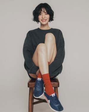 【フォト】ナナ、ビンテージ風の感性と洗練されたスタイリングを提案