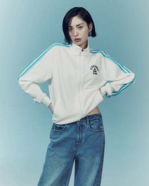 【フォト】ナナ、ビンテージ風の感性と洗練されたスタイリングを提案