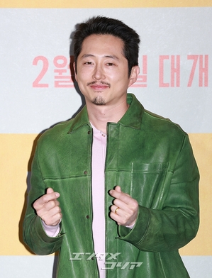 【フォト】スティーヴン・ユァン「ポン監督と仕事ができてうれしい」