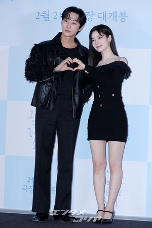 【フォト】ダヒョン＆ジニョン、初恋を思わせる2ショット