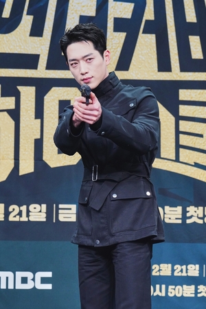 【フォト】ソ・ガンジュン　除隊後復帰作『アンダーカバー・ハイスクール』