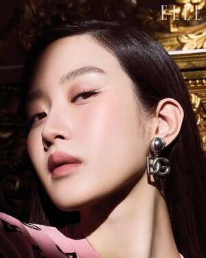 【フォト】ムン・ガヨン　鮮烈で優雅…魅惑のムード