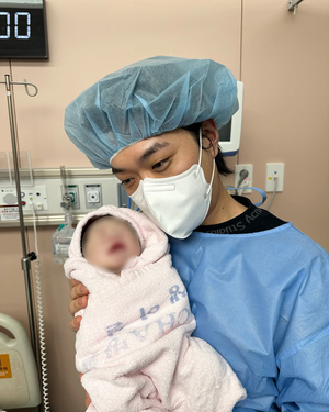 BewhYが二児のパパに「僕の2人目の子になってくれたことを歓迎」