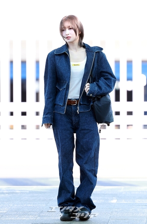 【フォト】TWICEモモ、デニムファッションの着こなしも完ぺき…「ミラノ行ってきます」