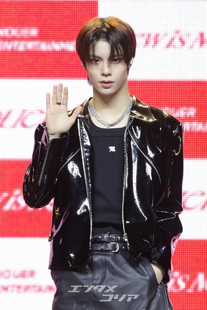 【フォト】NouerA、1stアルバム「Chapter：New is Now」でデビュー