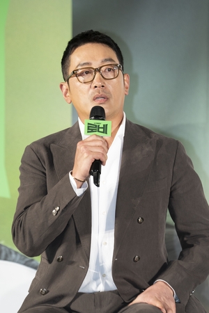 【フォト】映画『ロビー』監督・主演のハ・ジョンウ