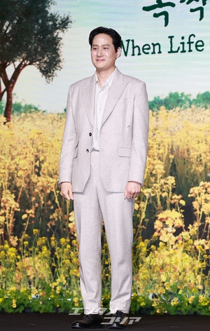 【フォト】ムン・ソリ＆パク・ヘジュン、中年のエスンとグァンシク＝『おつかれさま』