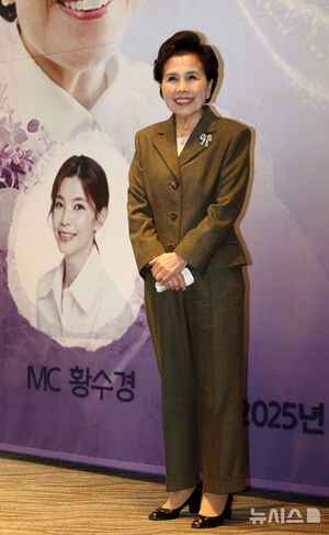 【フォト】「伝統歌謡トリビュート公演－脈を継ぐ」記者懇談会に出席したイ・ミジャ＆チョ・ハンジョ＆チュ・ヒョンミ