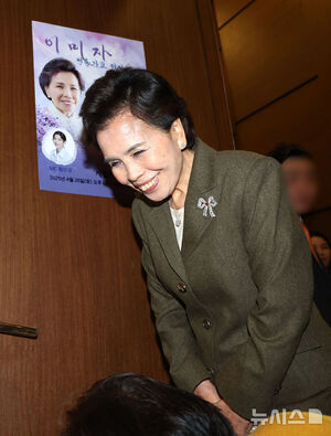 【フォト】「伝統歌謡トリビュート公演－脈を継ぐ」記者懇談会に出席したイ・ミジャ＆チョ・ハンジョ＆チュ・ヒョンミ