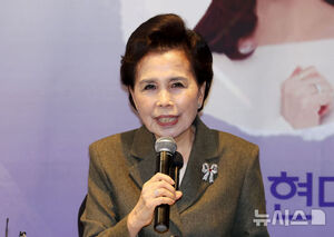 【フォト】「伝統歌謡トリビュート公演－脈を継ぐ」記者懇談会に出席したイ・ミジャ＆チョ・ハンジョ＆チュ・ヒョンミ