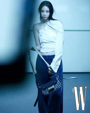 【フォト】MEOVV「W KOREA」カバー飾る…グループ＆ソロショットで強烈インパクト