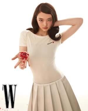 【フォト】MEOVV「W KOREA」カバー飾る…グループ＆ソロショットで強烈インパクト