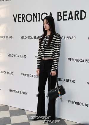 【フォト】シン・ヒョンジ「ガールクラッシュ」で存在感アピール