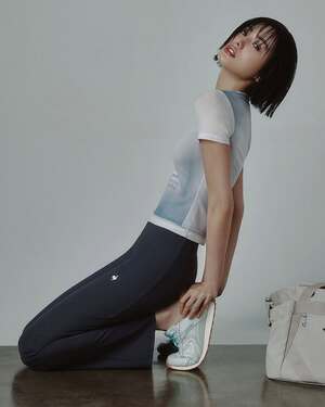 【フォト】ナナ、際立つ腹筋＆魅惑的なオーラ