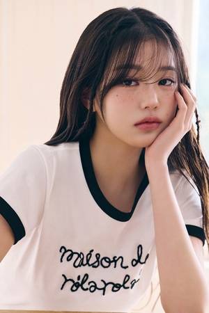 【フォト】IVEウォニョン、シックだけどラブリー