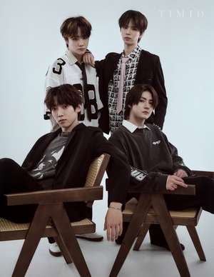 【フォト】米誌の表紙を飾ったAMPERS&ONE