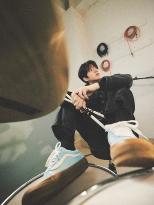 【フォト】DAY6、4人4色の「VANS」コーデで魅力アピール