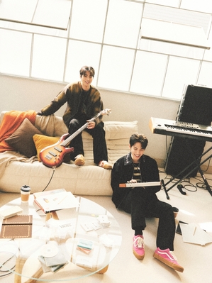 【フォト】DAY6、4人4色の「VANS」コーデで魅力アピール