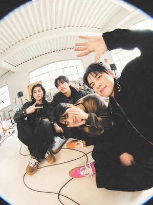 【フォト】DAY6、4人4色の「VANS」コーデで魅力アピール