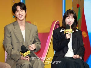 【フォト】防弾少年団JIN＆キアン84＆チ・イェウン「キアン荘に来てね」