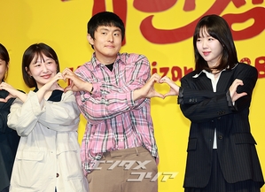 【フォト】防弾少年団JIN＆キアン84＆チ・イェウン「キアン荘に来てね」