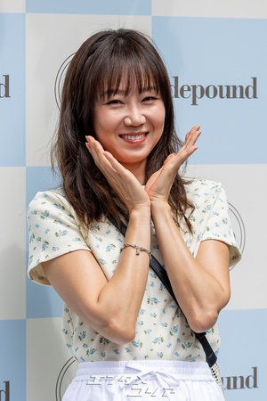 【フォト】45歳コン・ヒョジン、年齢を重ねても変わらぬラブリーな魅力