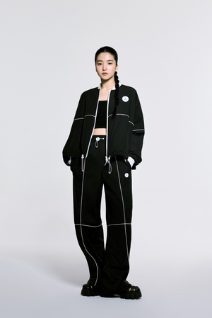 【フォト】キム・テリ、クールな装いもバッチリ…365日漂うさわやかな魅力