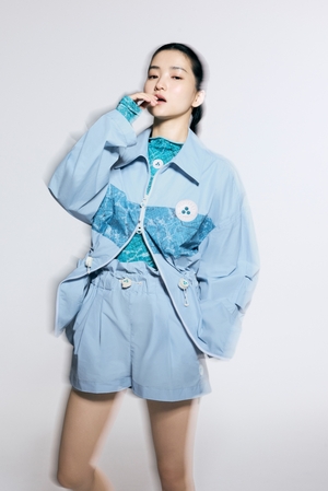 【フォト】キム・テリ、クールな装いもバッチリ…365日漂うさわやかな魅力