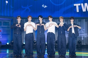 写真提供＝PLEDIS