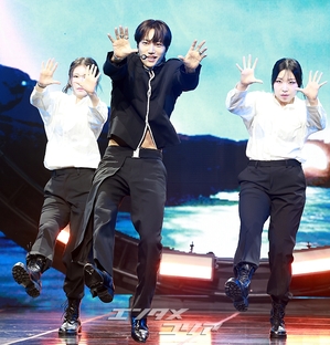 【フォト】EXOカイ、2年ぶりのソロ・ステージで格の違うパフォーマンス