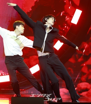 【フォト】EXOカイ、2年ぶりのソロ・ステージで格の違うパフォーマンス