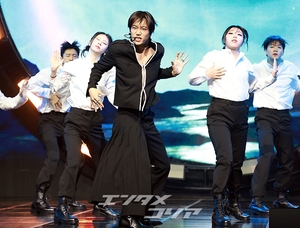 【フォト】EXOカイ、2年ぶりのソロ・ステージで格の違うパフォーマンス