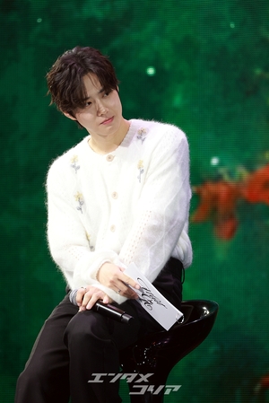 【フォト】MCを務めたEXOスホ「カイのために来ました」