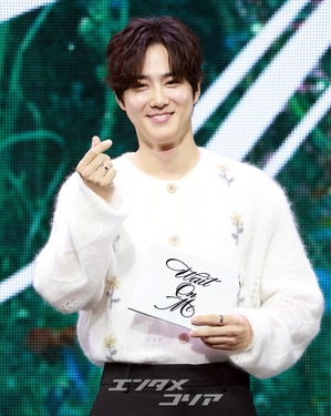 【フォト】MCを務めたEXOスホ「カイのために来ました」