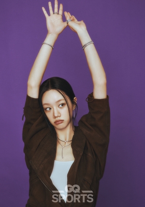 【フォト】ヘリ、ジュエリー・グラビアで優雅＆洗練ムード