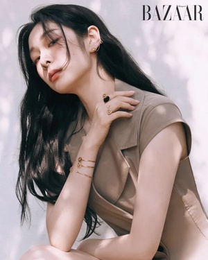 【フォト】キム・ヨナ、優雅な女王の品格…太陽や星よりまばゆい姿