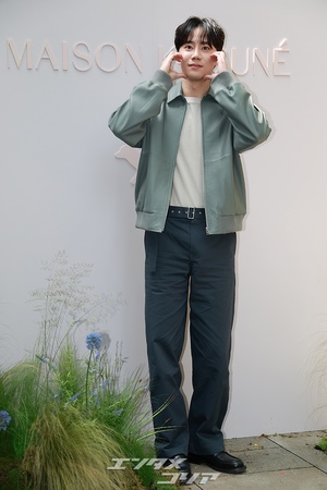 【フォト】『おつかれさま』出演のイ・ジュニョン、女心をくすぐるビジュアル