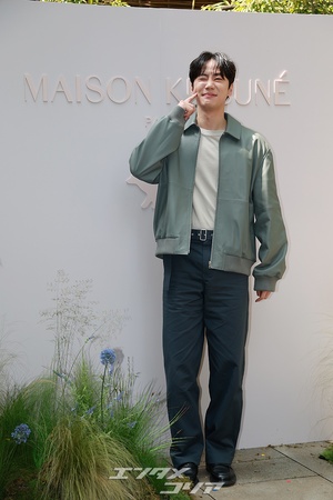 【フォト】『おつかれさま』出演のイ・ジュニョン、女心をくすぐるビジュアル