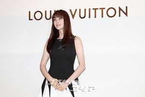 【フォト】イ・ナヨン、本当に46歳？　相変わらずの童顔＆驚くべきスタイル