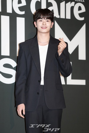 【フォト】チョン・ミンギュ、女心を刺激するソフトな眼差し