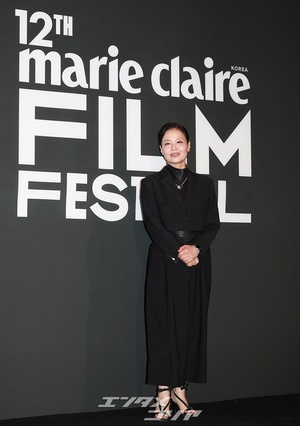 【フォト】『おつかれさま』でグァンシクの母親演じたオ・ミネの上品な姿